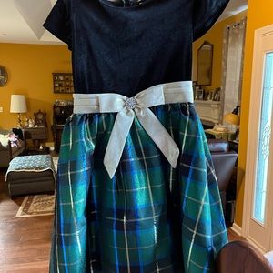 Rare Editions Plaid & Black Dress. Sz.12. $14.00